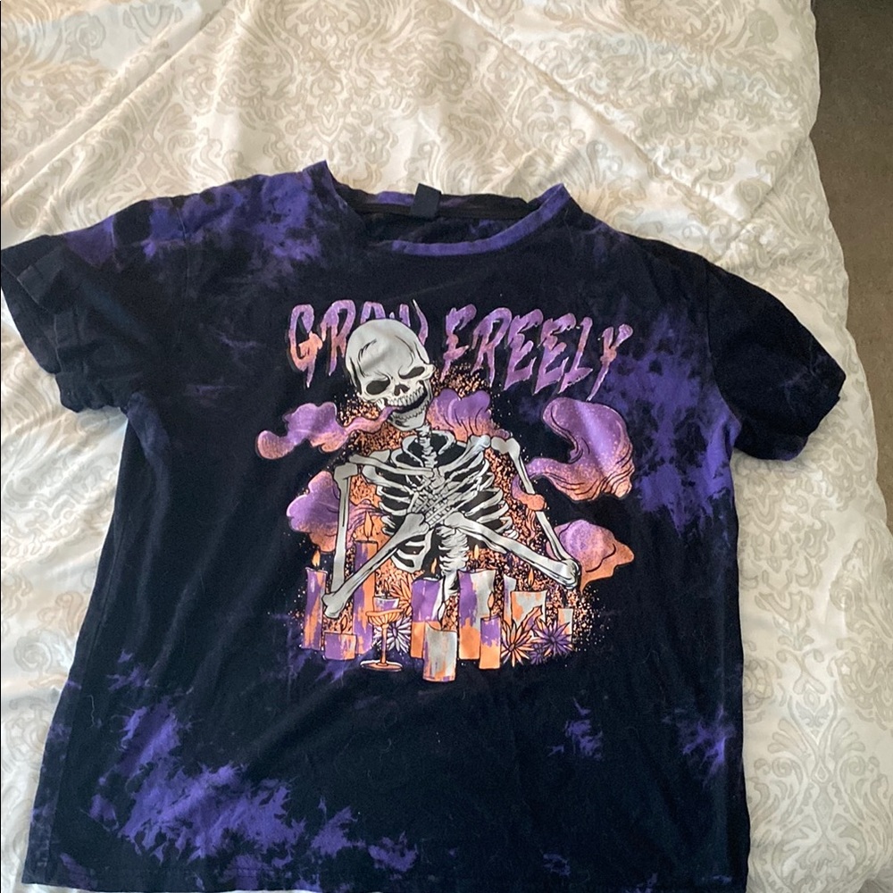 ROMWE Black and Purple Short Sleeve Graphic Tee